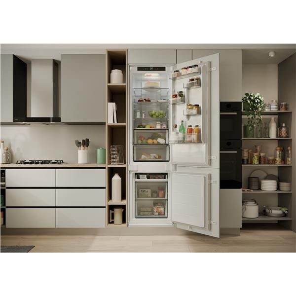 Frigoriferi Candy CANDY FRIGO COMBI CNBQT3519EW