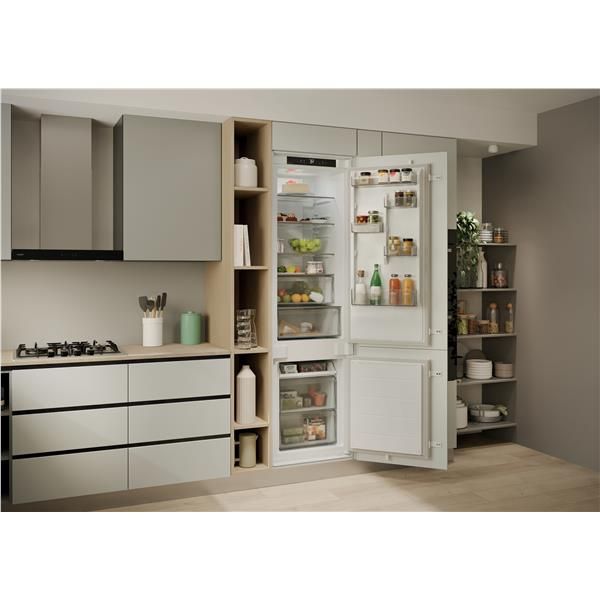 Frigoriferi Candy CANDY FRIGO COMBI CNBQT3519EW